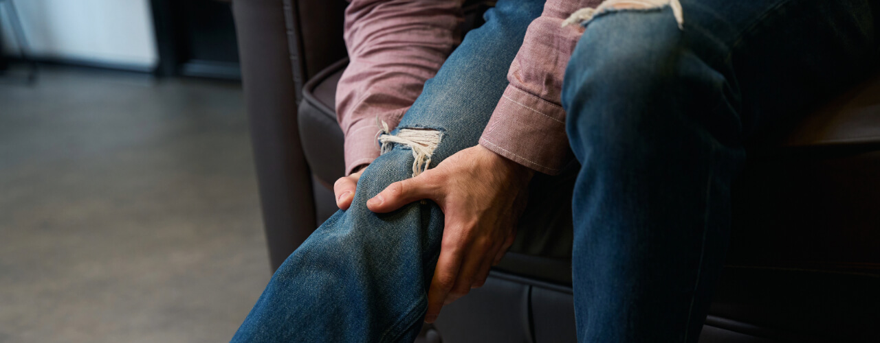 Chronic Knee Pain Management: Non-Surgical Physical Therapy Solutions